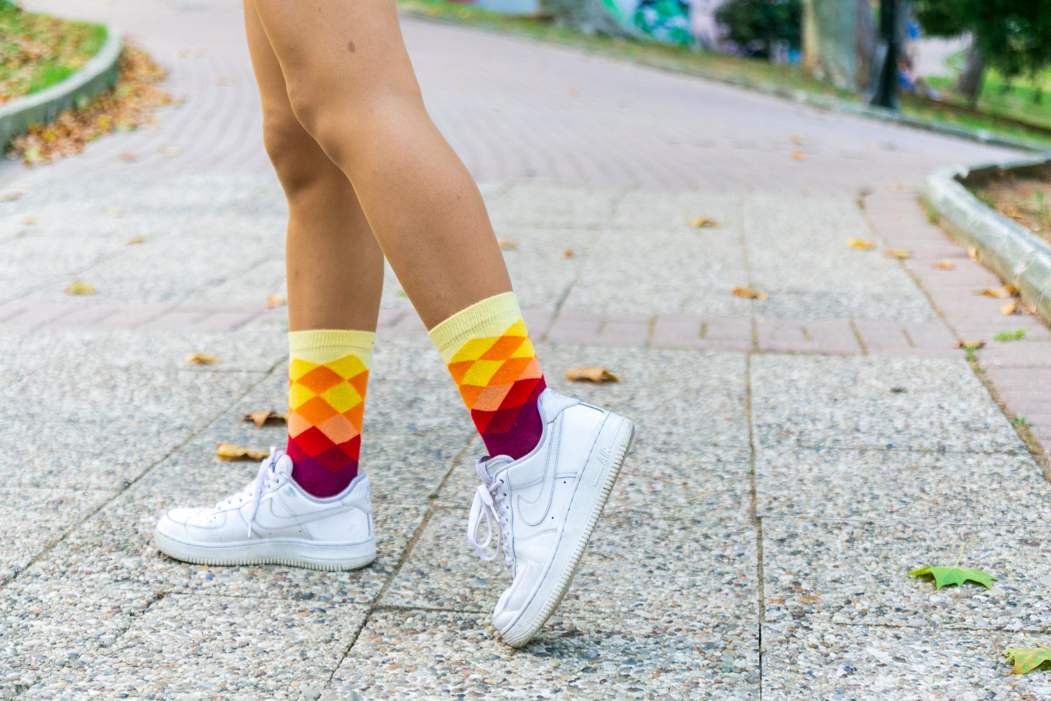 Women's Flame Diamond Socks - Socks n Socks